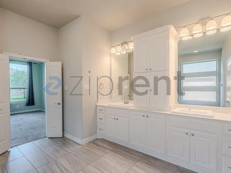 3543 Whitman Dr — Photo 17