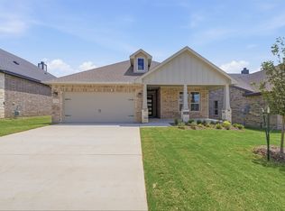 3520 Helena St, Gainesville, TX 76240