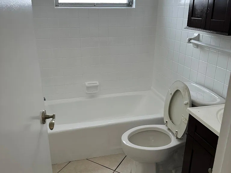 616 Lucerne Ave #5 — Photo 4