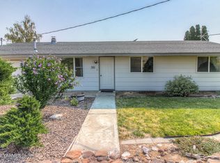 351 N Beane Rd, Moxee, WA 98936