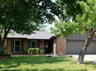 804 Cherrywood Ct, Mesquite, TX 75149