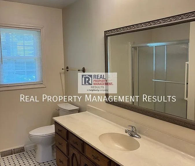 7577 Nottingham Dr — Photo 14