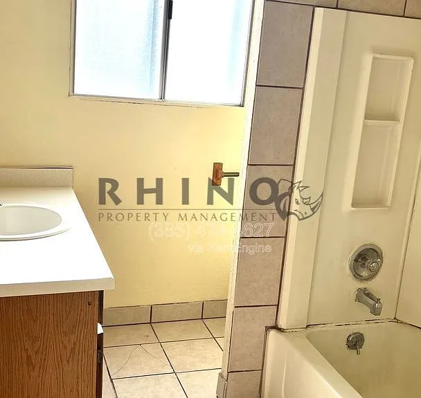 449 N 1465 W — Photo 6