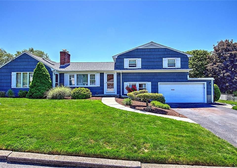 1st image of 62 Meadowcrest Dr
