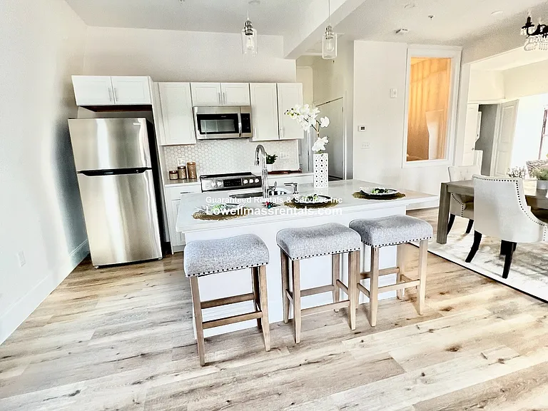 353 Pawtucket St #301 — Photo 4