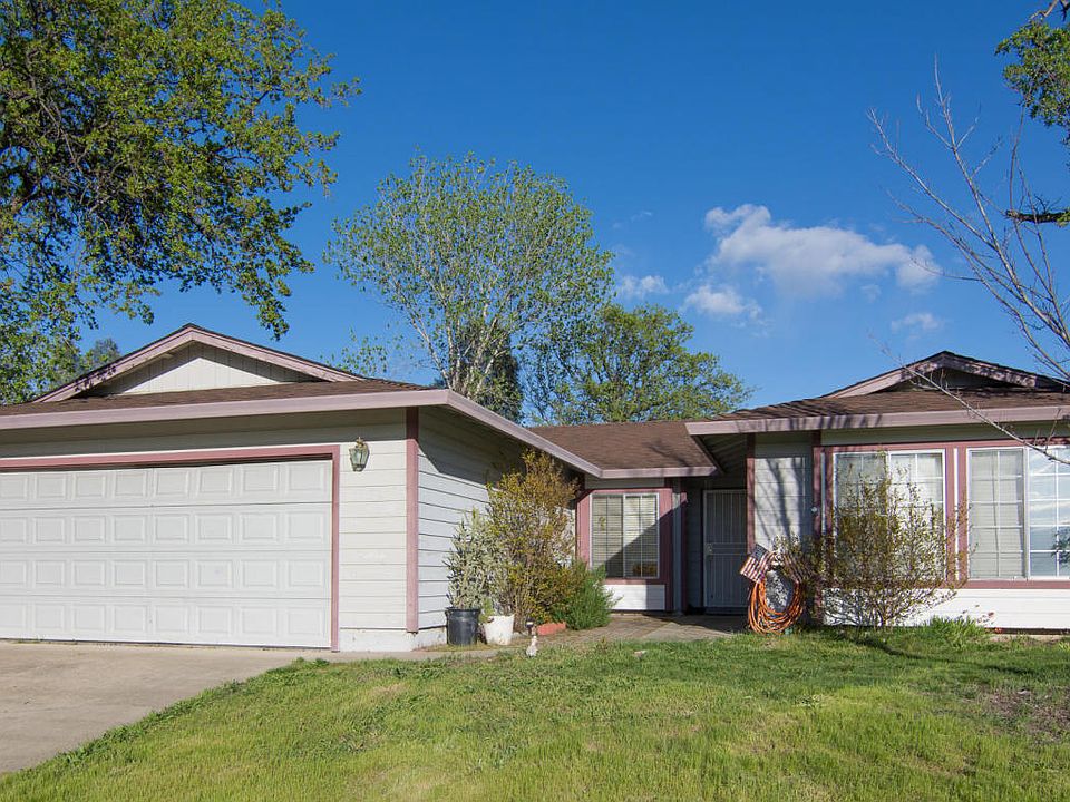 2nd image of 1169 Guinevere Ct