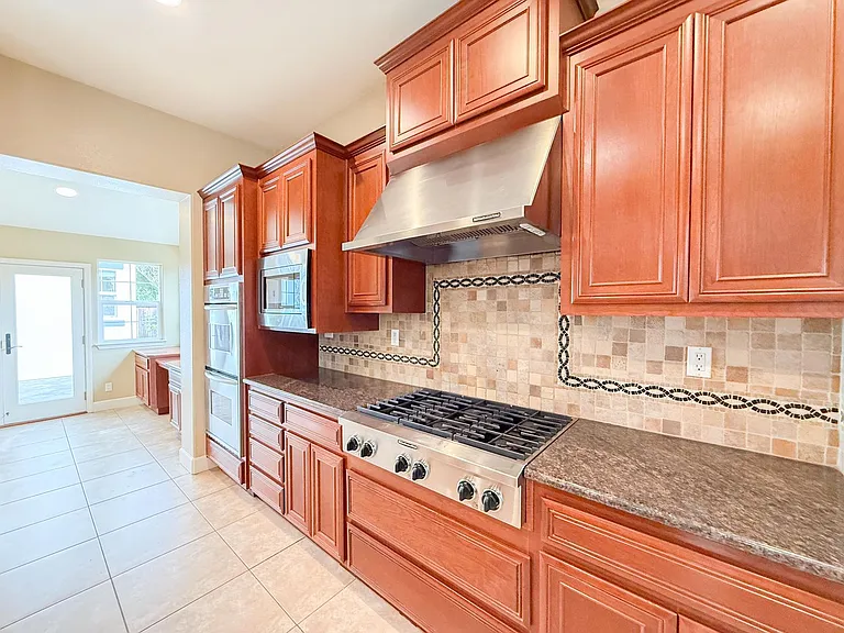 342 Stanforth Ct — Photo 17