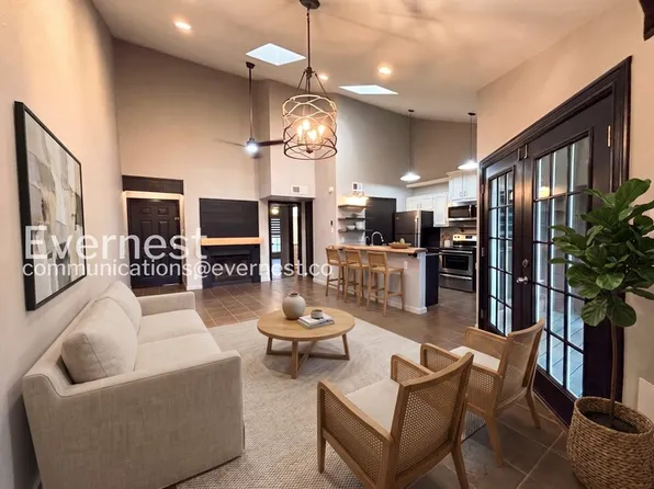 8611 Datapoint Dr, San Antonio, TX
