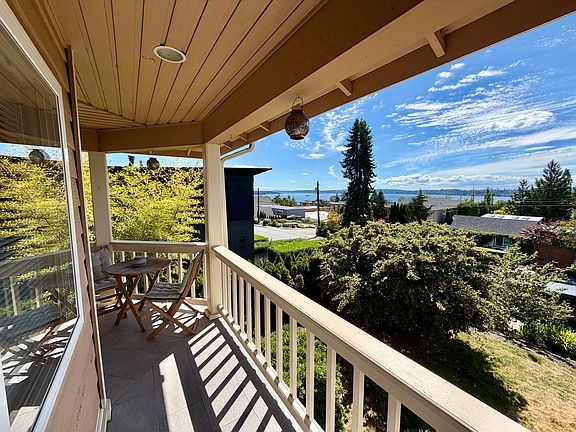 2nd image of 808 1st St