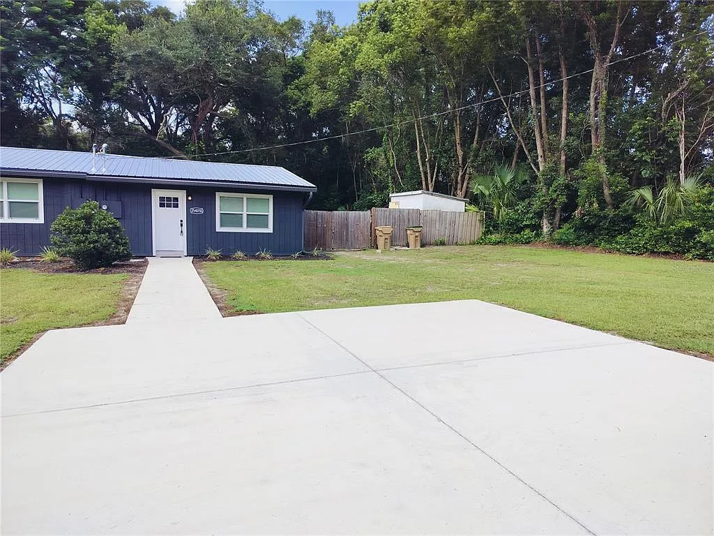2 bed, 2.0 bath, 1100 sqft, $1,800 — Photo 4