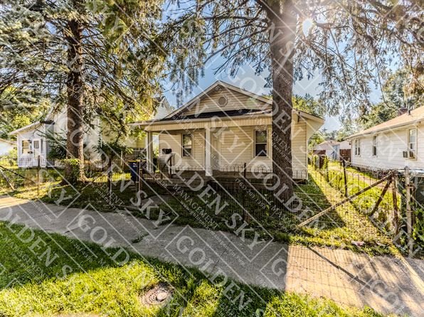 3104 S Vine St