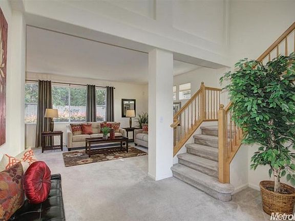 2nd image of 5037 Brandon Oaks Ln