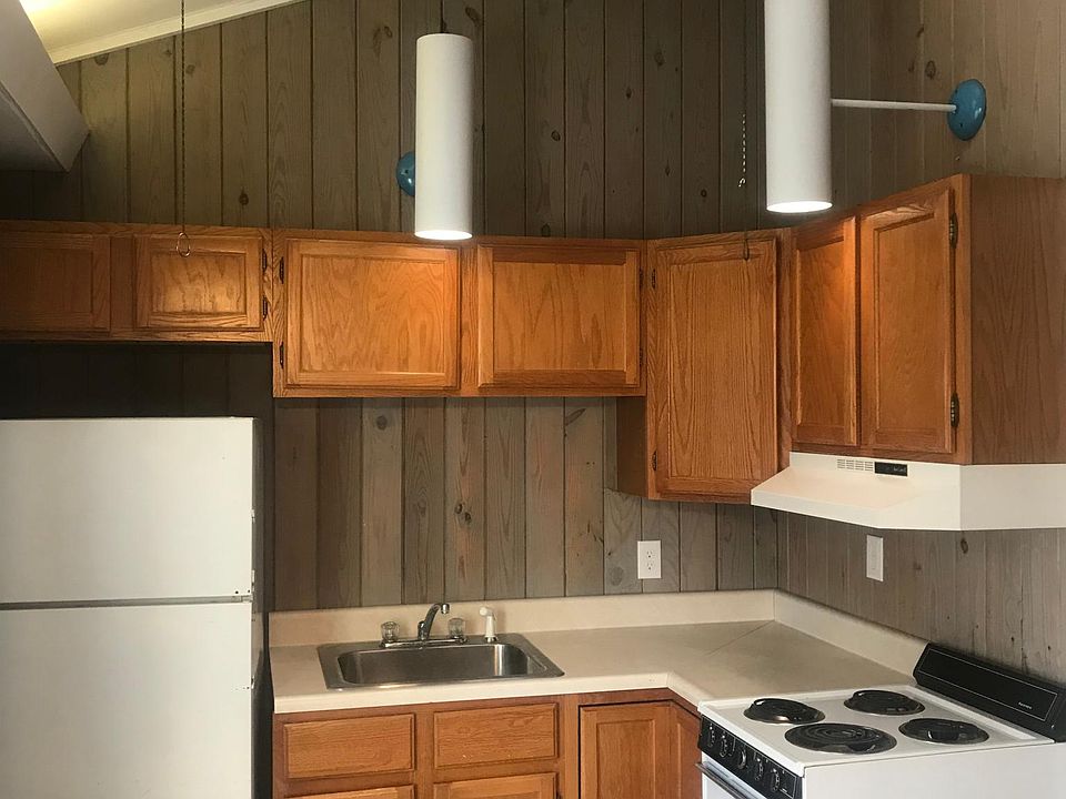 1st image of 76 Pratt Ave #C