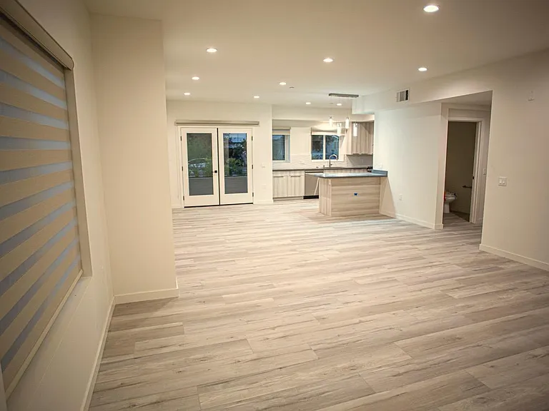 350 Salem St #203 — Photo 8
