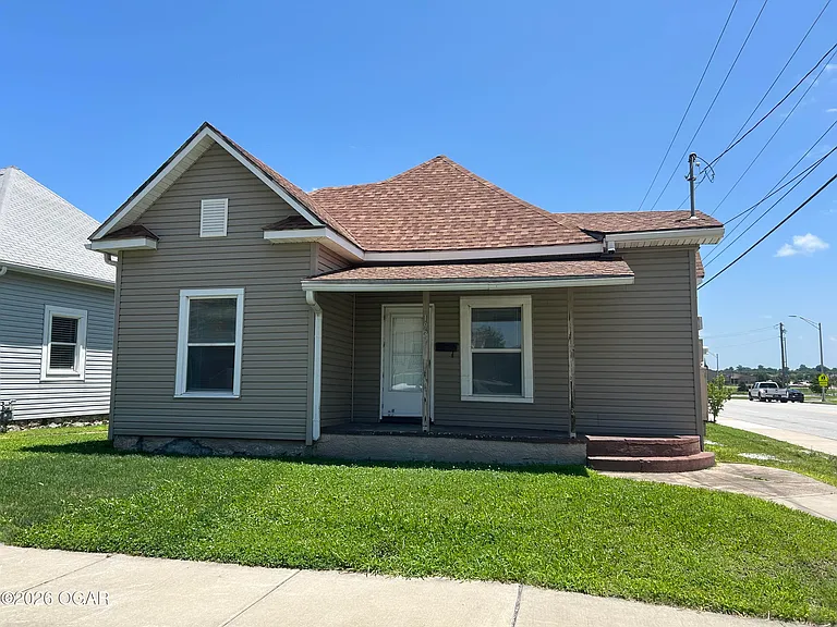 1931 S Kentucky Ave — Photo 1