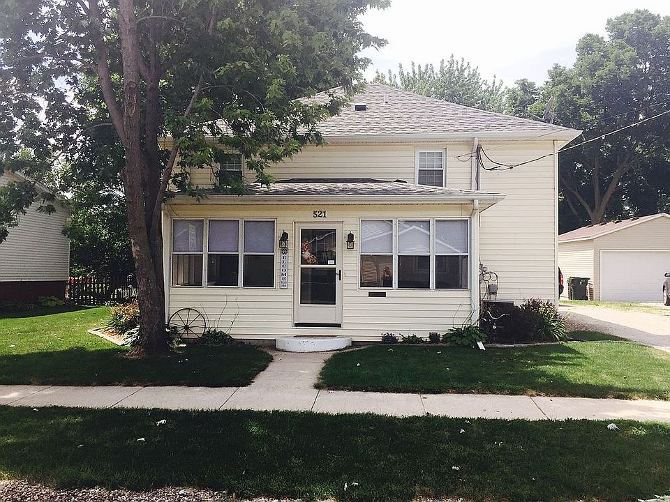 1st image of 521 N Russell Ave
