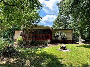 418 Nottingham Dr, Lexington, NC 27292
