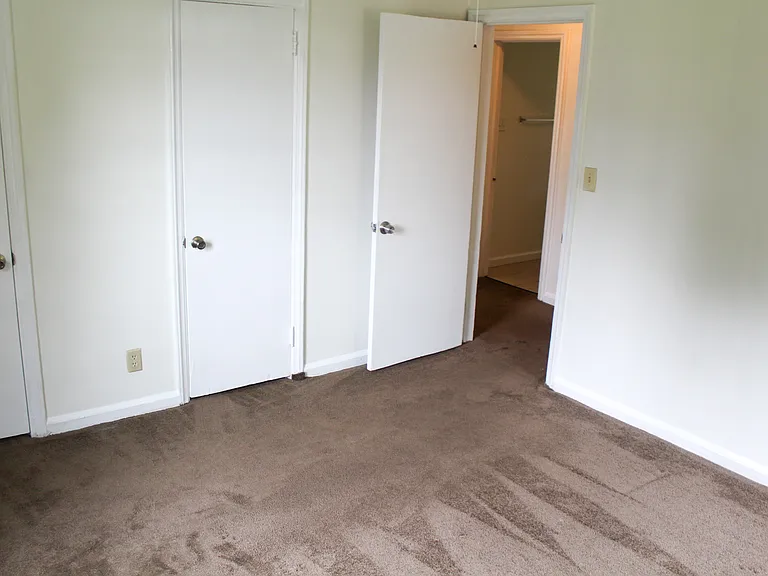 1540 Rosewood Cir — Photo 5