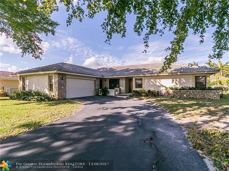 1st image of 10733 NW 17th Mnr