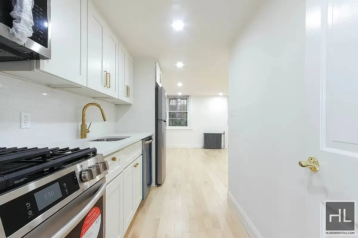 58 Douglass Street — Photo 3