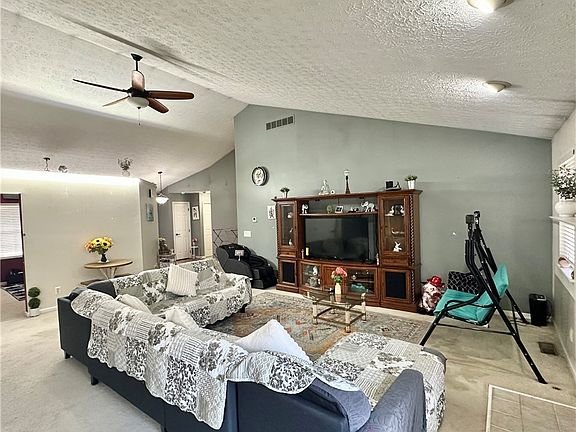 3rd image of 5394 Juniper Ct
