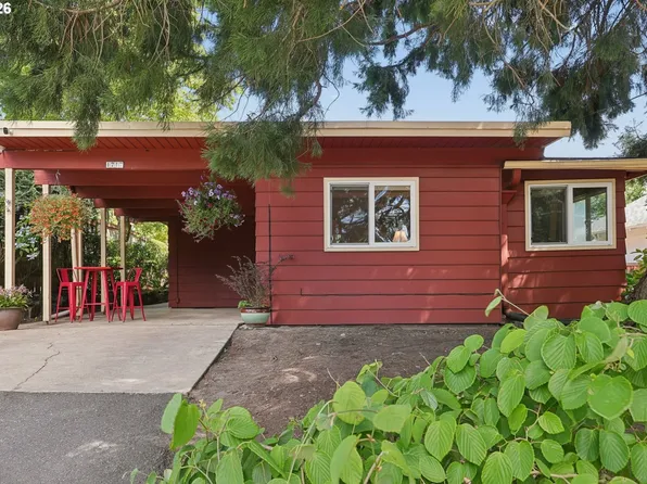 1717 SW Canby St, Portland, OR 97219