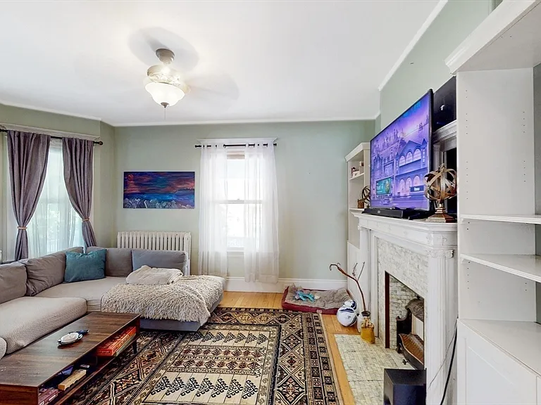 104 Englewood Ave — Photo 7