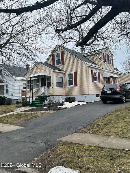 2nd image of 153 Hunter Street