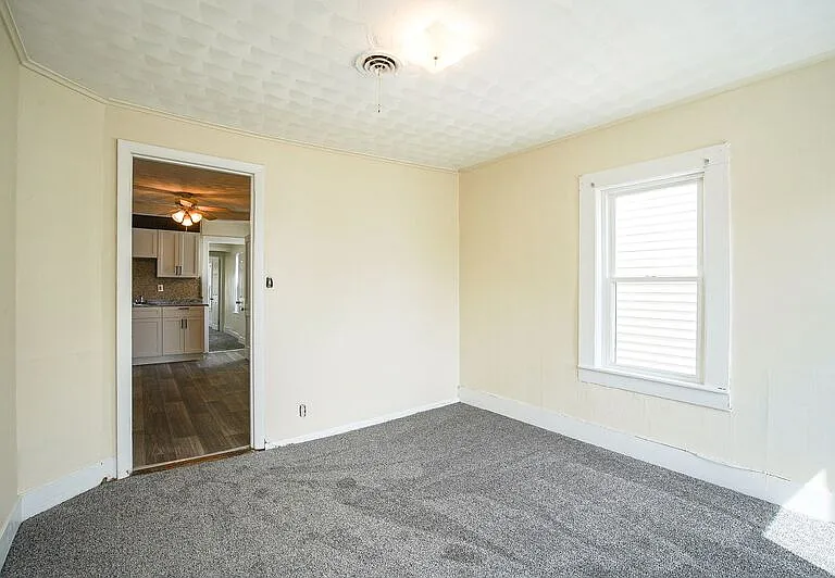 32 Joy St #2R — Photo 7
