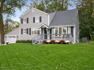 58 Maplewood Dr, New Monmouth, NJ 07748