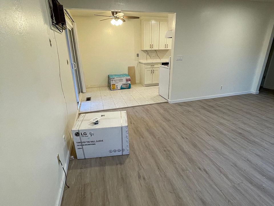 large living room - eat in area