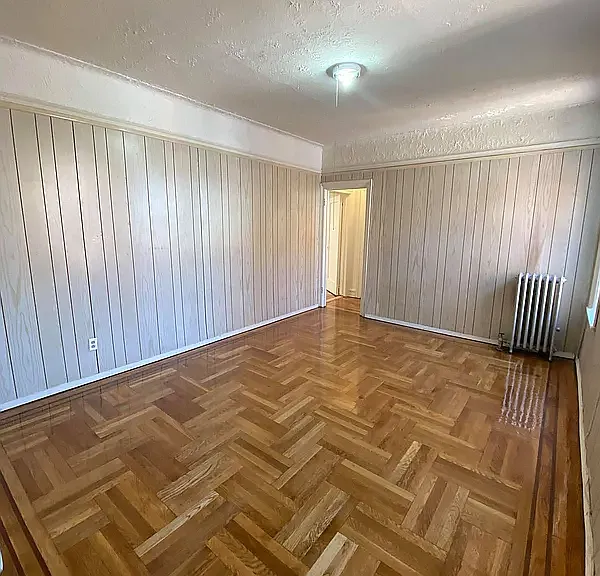 2121 85th St #2B — Photo 3
