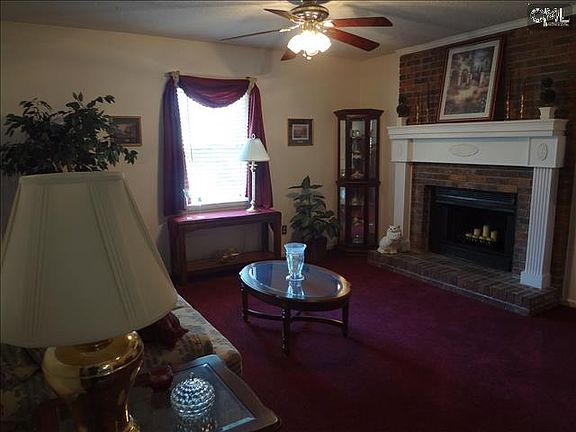 2nd image of 332 Avery Place Dr