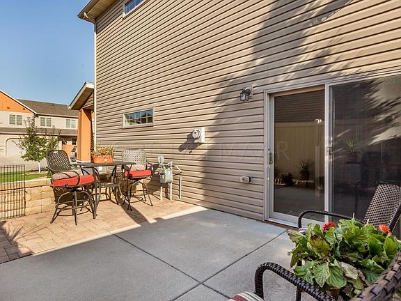 5th image of 436 19th Ave W Unit A