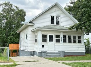 3209 3rd St, Des Moines, IA 50313