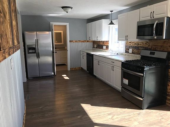 3rd image of 419 13th St