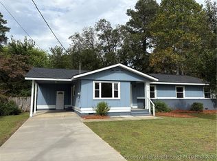 675 Wiltshire Rd, Fayetteville, NC 28314