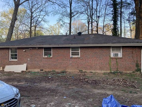 3rd image of 3922 English Oak Dr