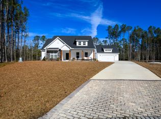 1127 Etowah Dr, Ridgeville, SC 29472