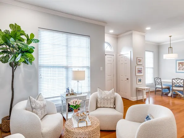 3311 Blackburn St APT 206, Dallas, TX 75204