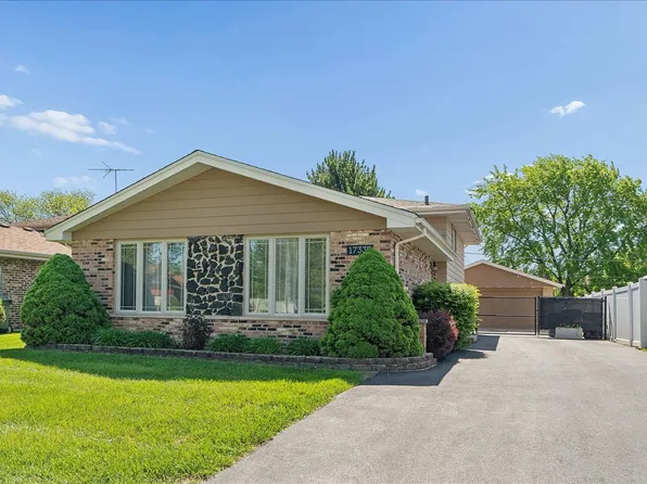 17335 Overhill Ave, Tinley Park, IL 60477