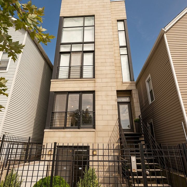 1st image of 2843 N Ashland Ave APT 1