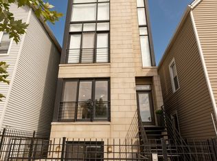 2843 N Ashland Ave APT 1, Chicago, IL 60657