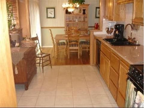 2nd image of 305 Virginia Rd