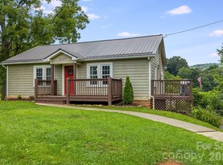 2117 Old Clyde Rd, Clyde, NC 28721