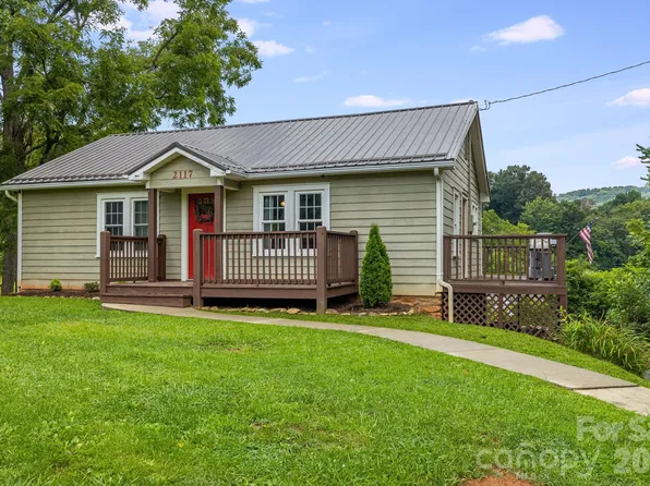 2117 Old Clyde Rd, Clyde, NC 28721