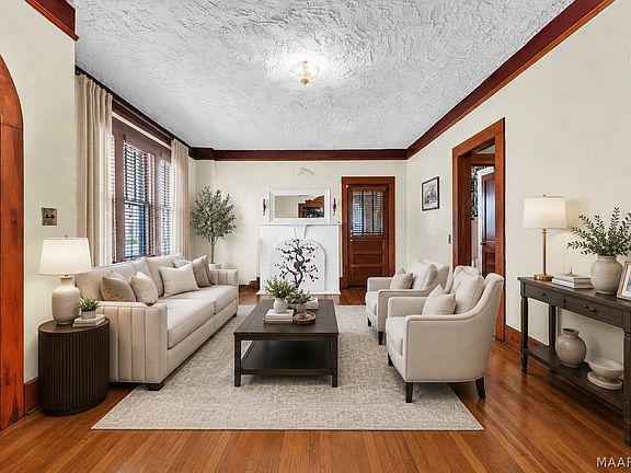 4th image of 209 Dozier St