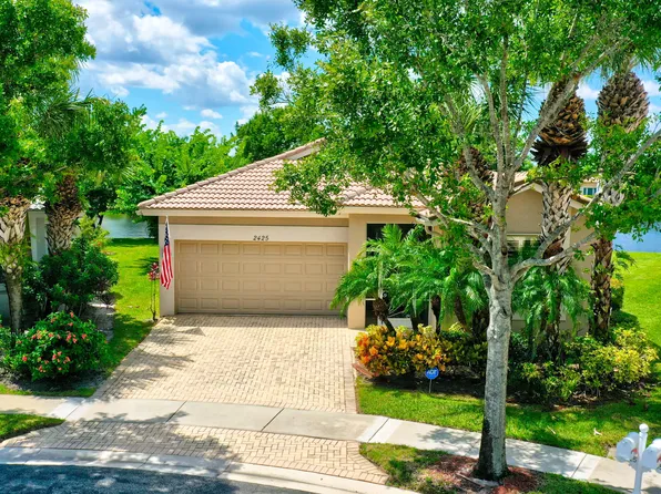 2425 Sapphire Circle, West Palm Beach, FL 33411