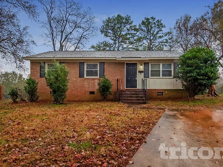9421 Spruce Pine Pl — Photo 1