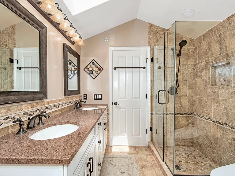 1 Wyldwood Dr #1 — Photo 14